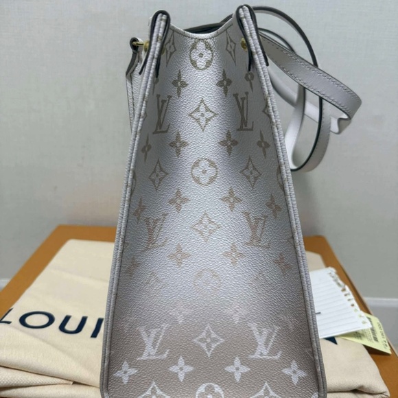 Louis Vuitton On The Go MM - Picture 2 of 9
